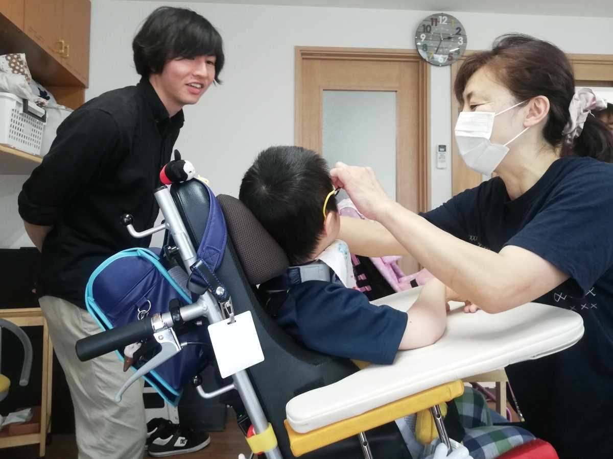 重症心身障害児向けの放課後等デイサービス『わいわいくらぶ油平』