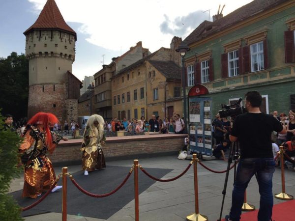 伝統芸能の「能」で世界との懸け橋になる