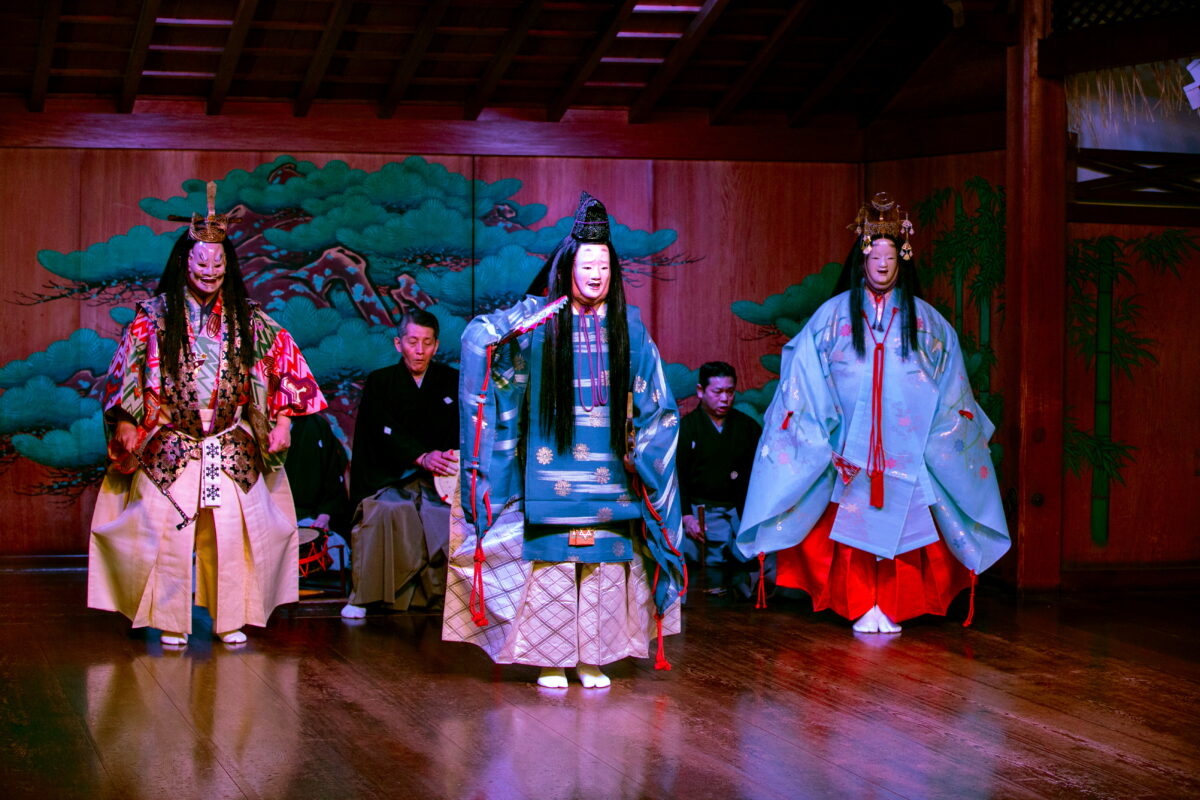 新作能「オルフェウス」の日本公演を「世界に配信」!