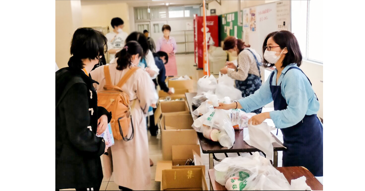 高等学校の中に居場所カフェ、開きます！
